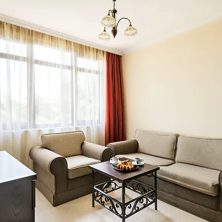 فندق Santa Marina Village *