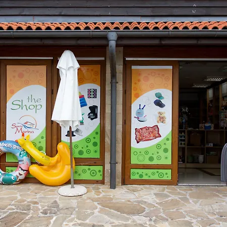 Santa Marina Village فندق *