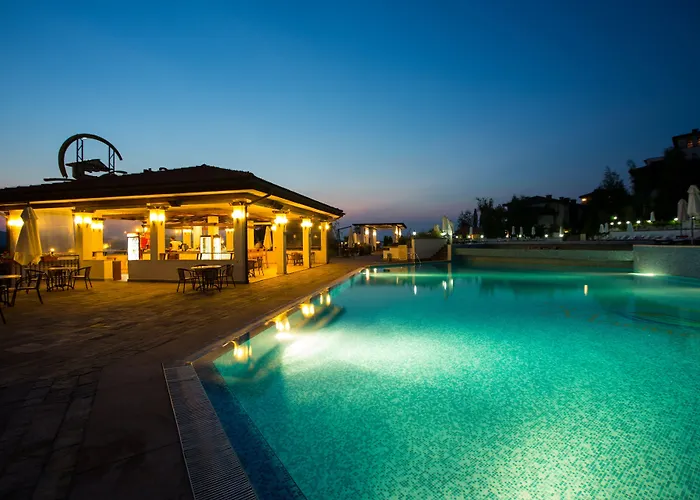 Santa Marina Village Szálloda