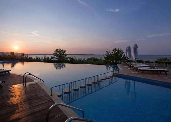 Santa Marina Village