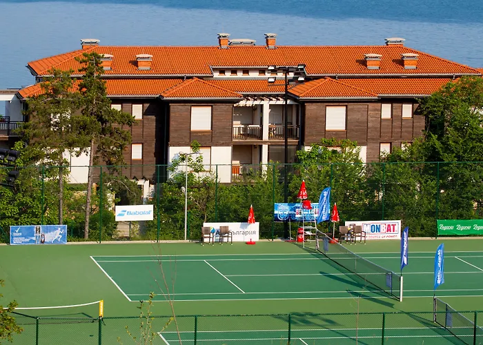 Szálloda Santa Marina Village