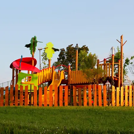 Santa Marina Village Готель