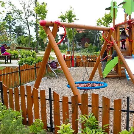 Отель Santa Marina Village *