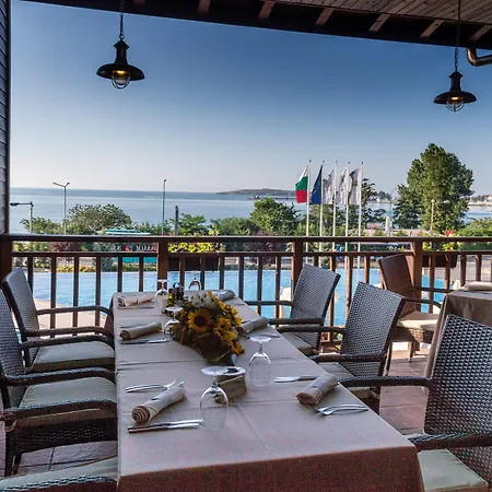 Santa Marina Village Созополь