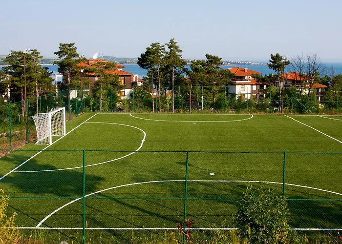 Santa Marina Village Hotel *