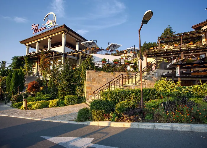 Santa Marina Village Hotel