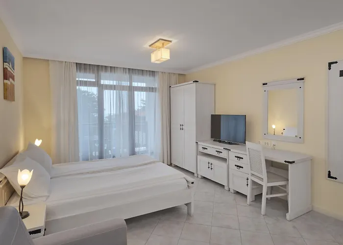 Santa Marina Village Sozopol